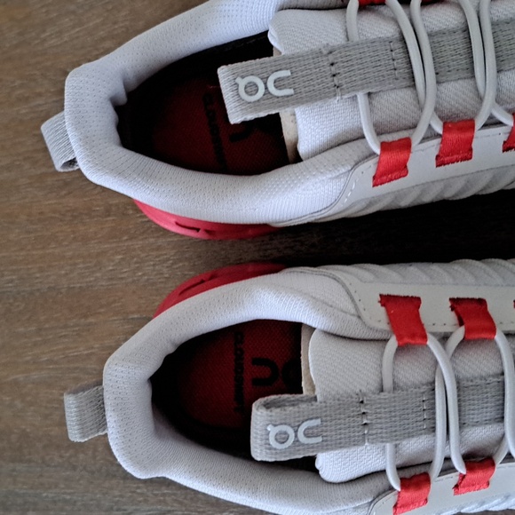 On Cloudswift Kids - Color: Desert / Red - Size: Kids 2 - Picture 4 of 9